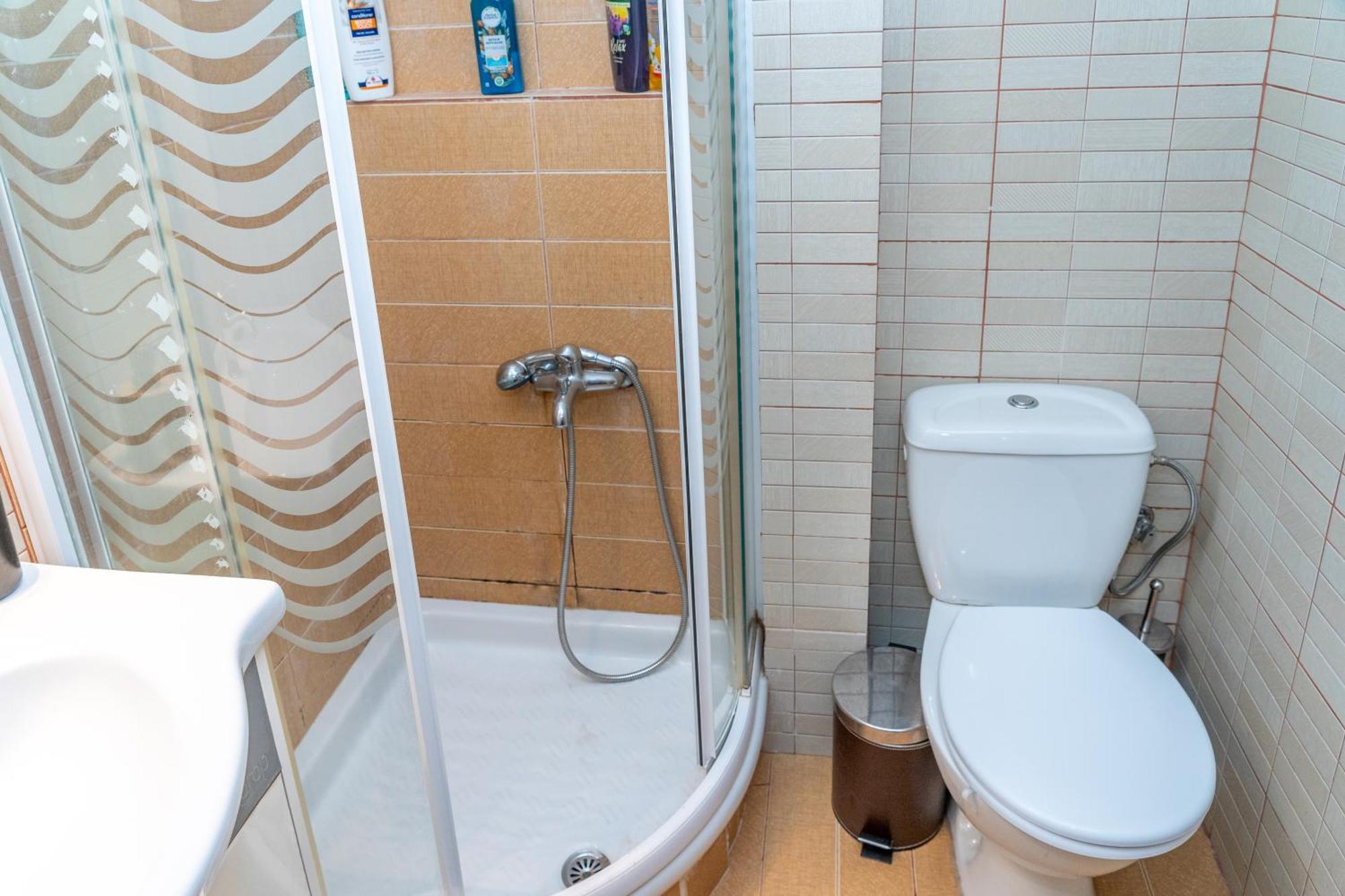 Modern Apt Upon Tsimiski Tesalonika Bagian luar foto